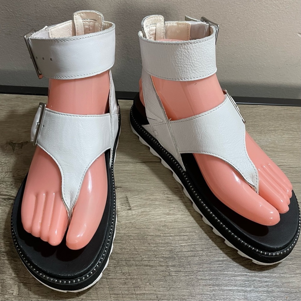 Sorel White Leather Platform Sandals with Pink Footbed - Picture 4 of 7